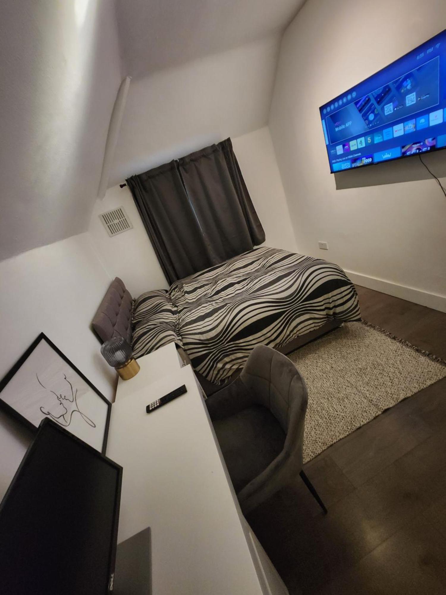 Flat With Work Station, Monitor, Smart Tv & Netflix Διαμέρισμα Λονδίνο Εξωτερικό φωτογραφία
