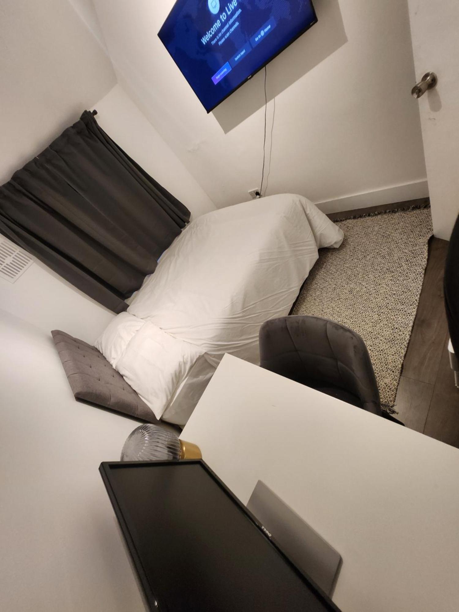 Flat With Work Station, Monitor, Smart Tv & Netflix Διαμέρισμα Λονδίνο Εξωτερικό φωτογραφία