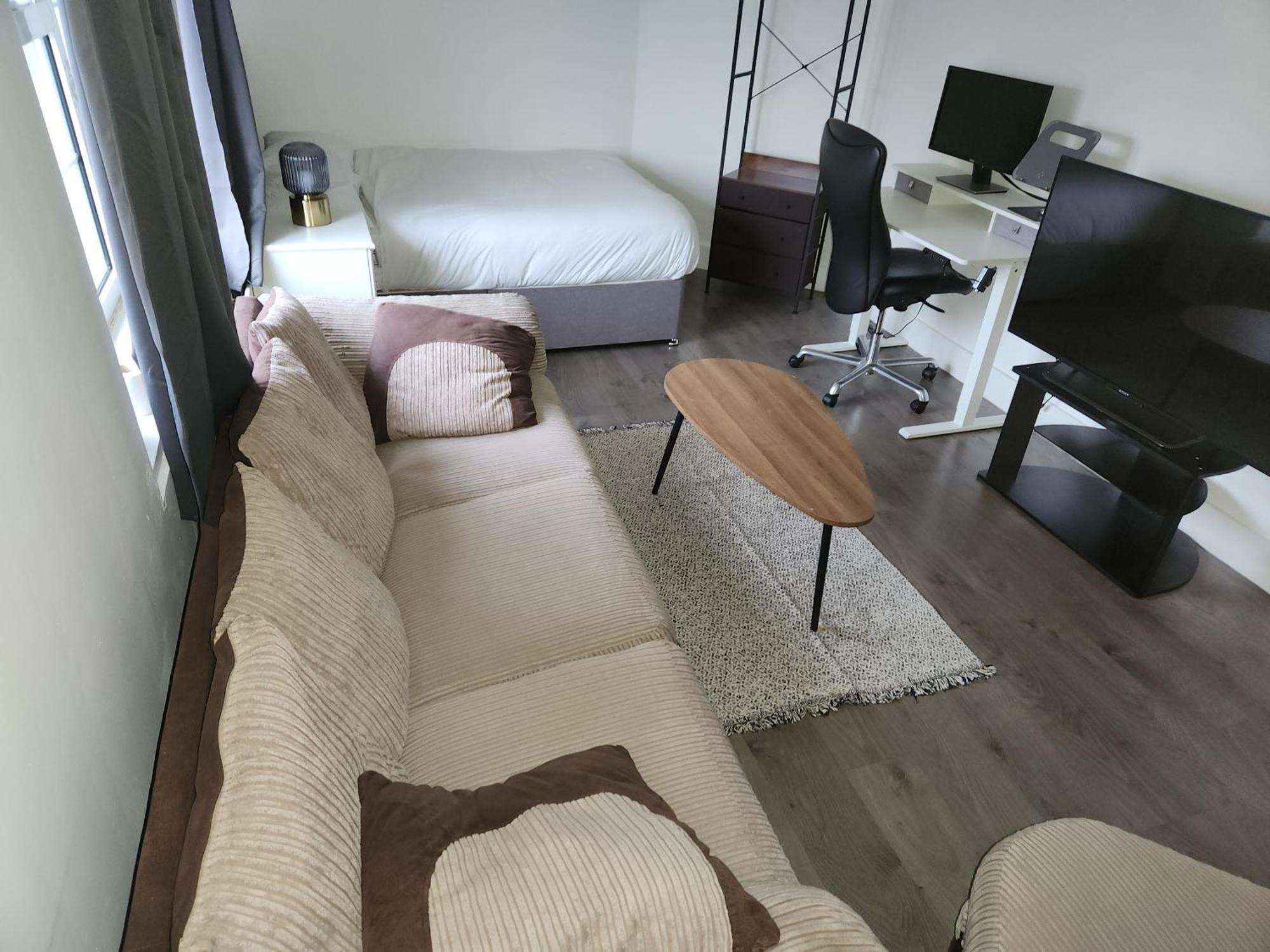 Flat With Work Station, Monitor, Smart Tv & Netflix Διαμέρισμα Λονδίνο Εξωτερικό φωτογραφία
